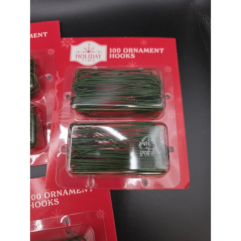 5 pack of 100 green ornament hooks approx 2.5